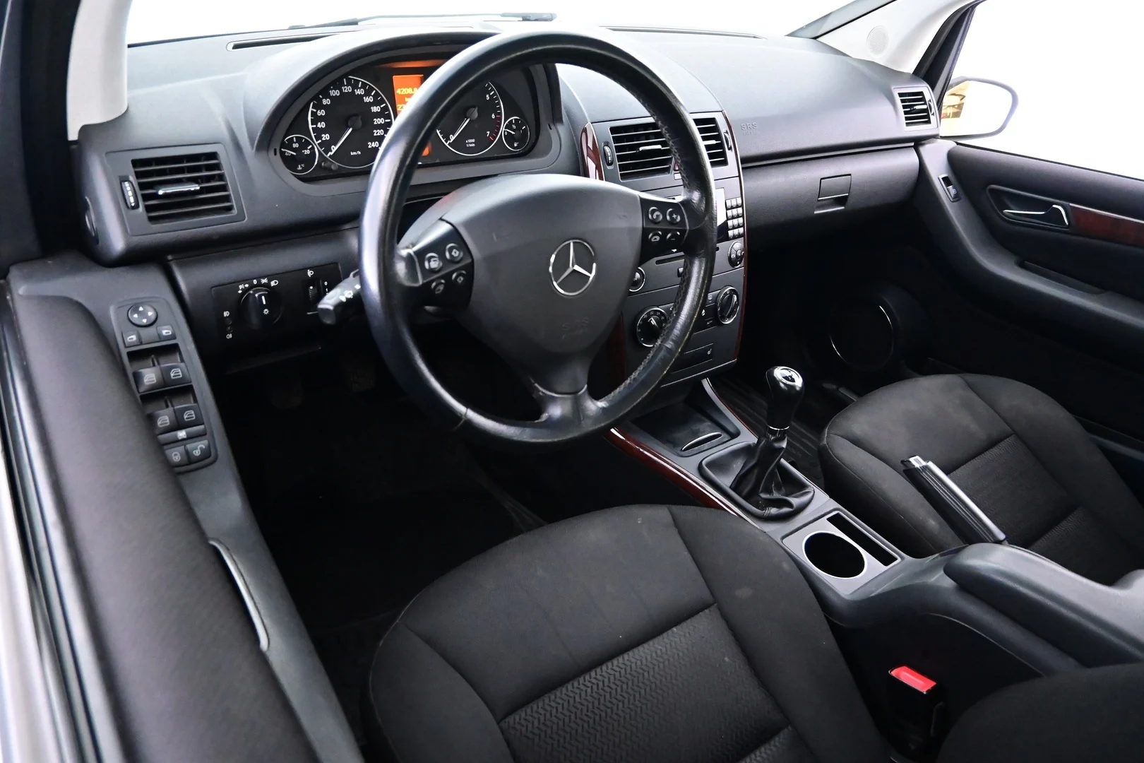 Car Image - 5JHFGprUDx2Itf7MFl02Ku