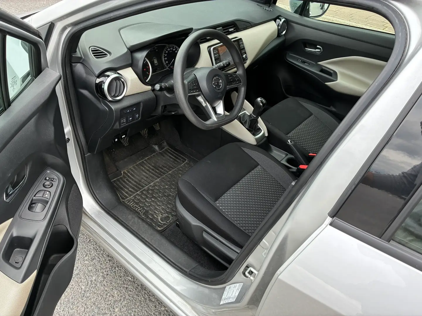Car Image - 1CcBMbrvQo6ON1JOsZwy0G