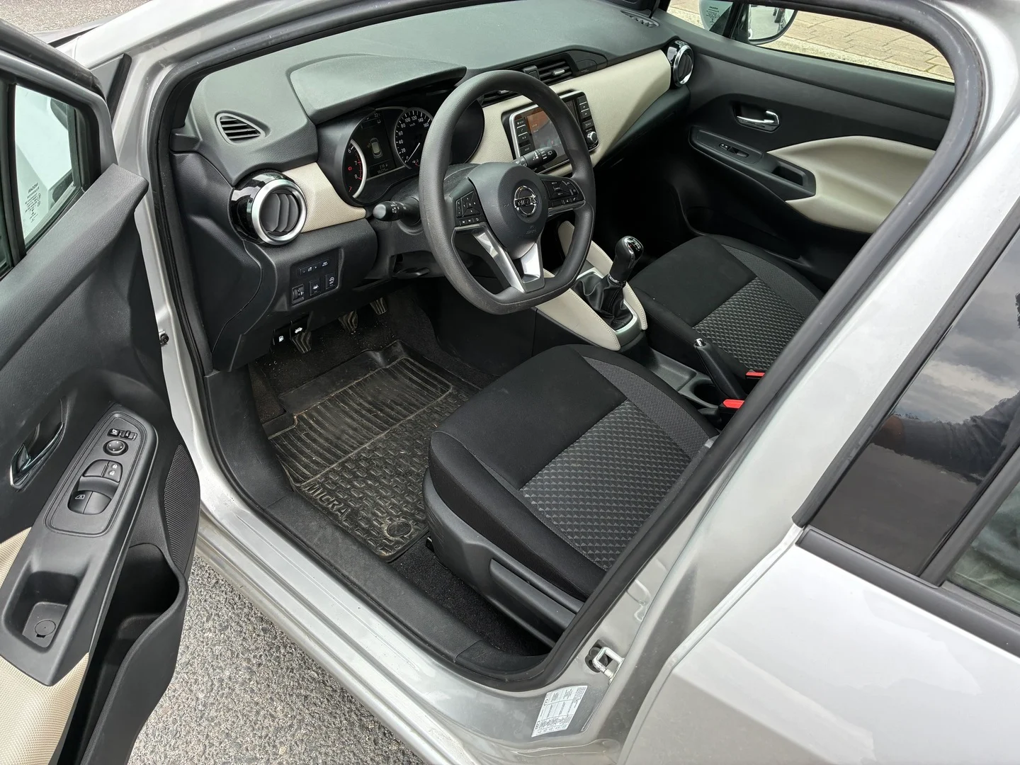 Car Image - 1CcBMbrvQo6ON1JOsZwy0G