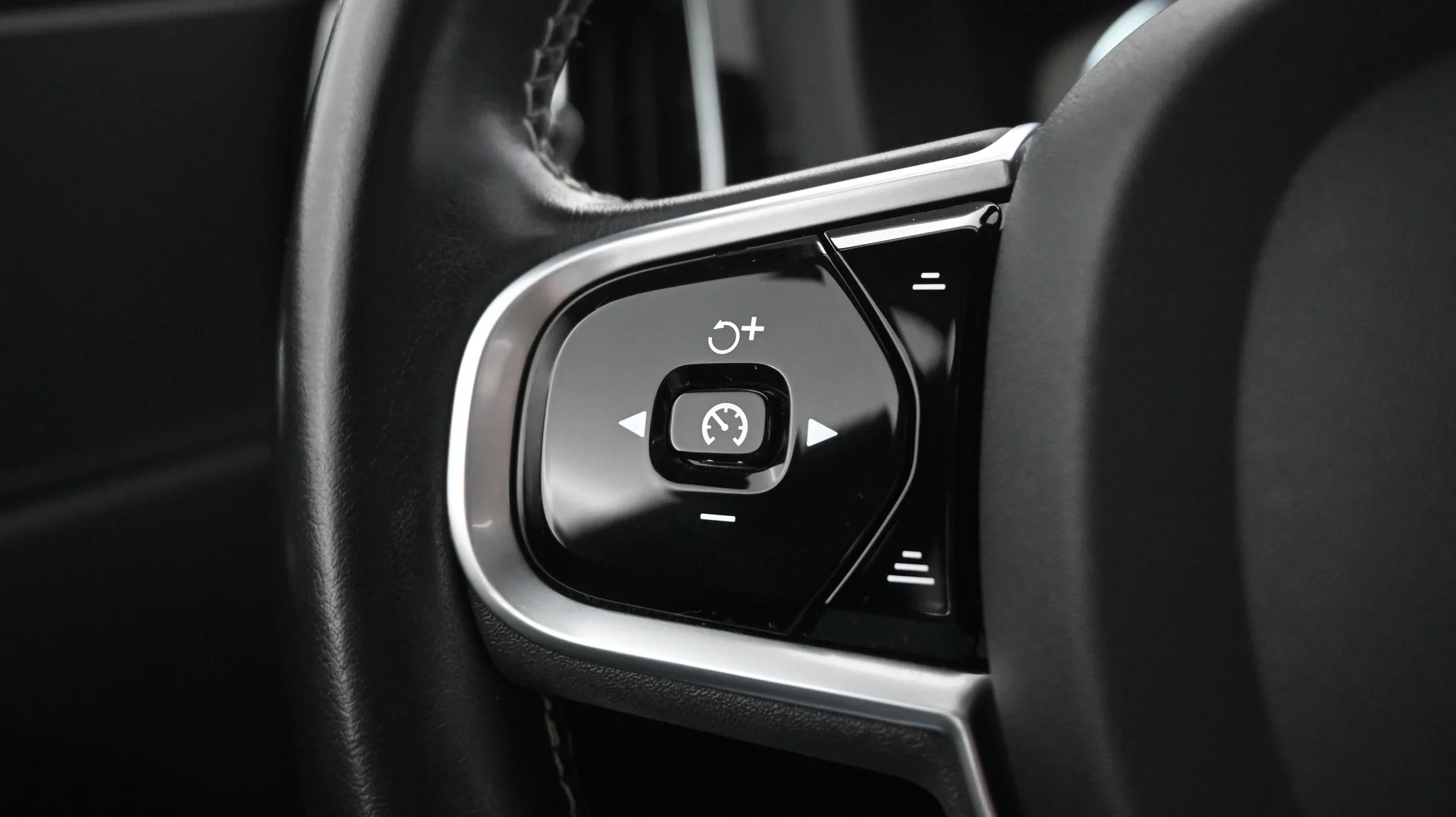 Car Image - 4PWldkT2jpYwb3dFEdUk6O