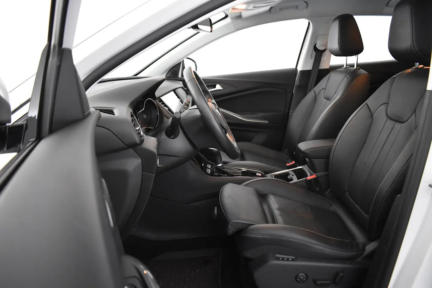 Car Image - 4h7KERum7FVmFNYCxt1kzr