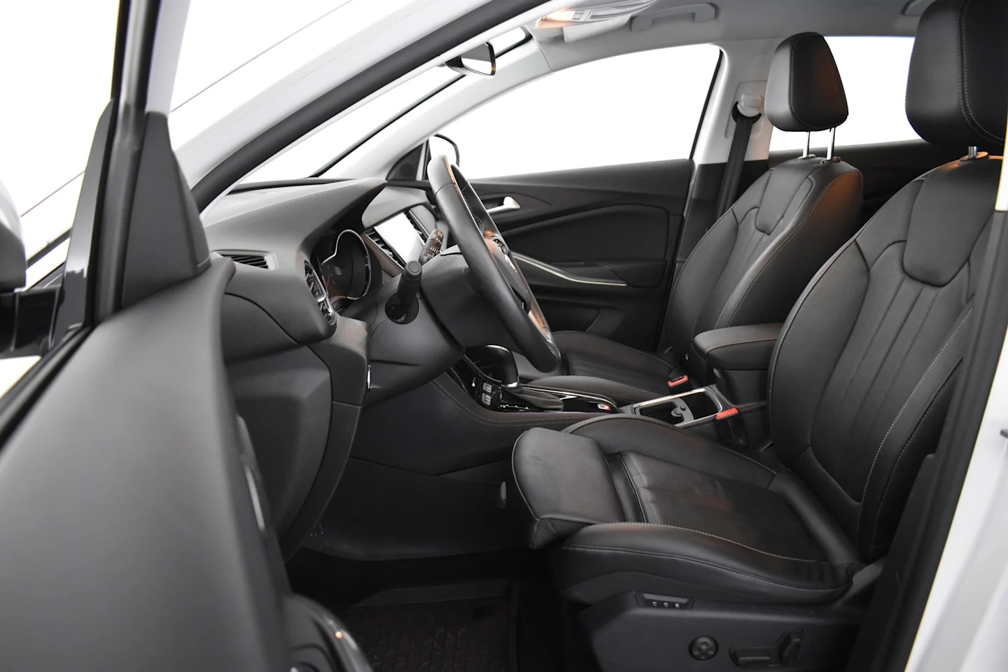 Car Image - 4h7KERum7FVmFNYCxt1kzr