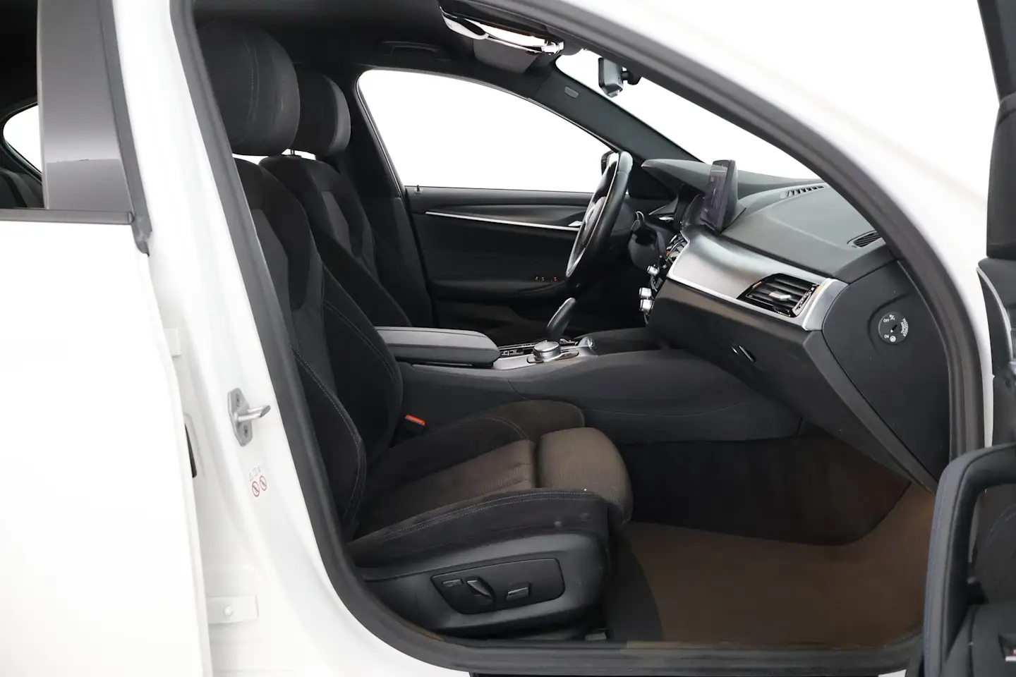 Car Image - 4dlW0SPZk1uF7IrAuai8RL