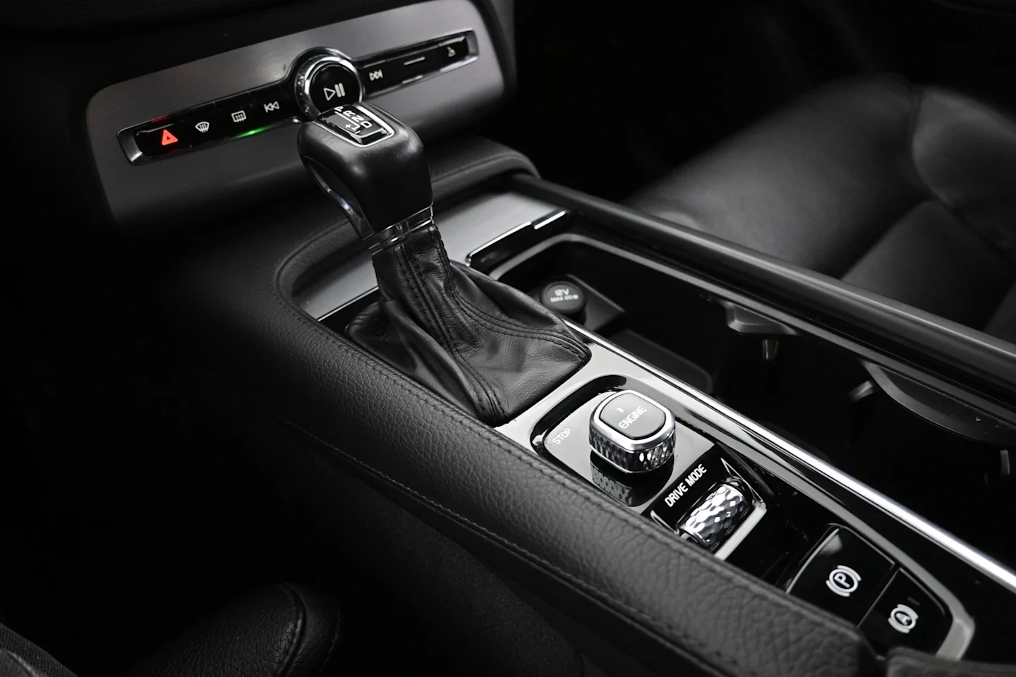 Car Image - 4ThhmJqUlYgpCcGplLix1A
