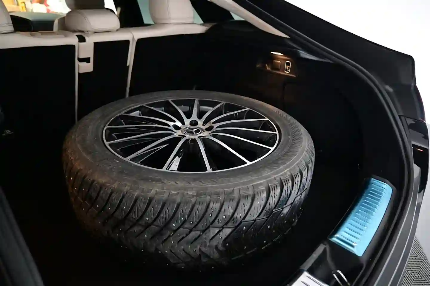 Car Image - 5D7Zs0TbMogOrFrRv7hhOr