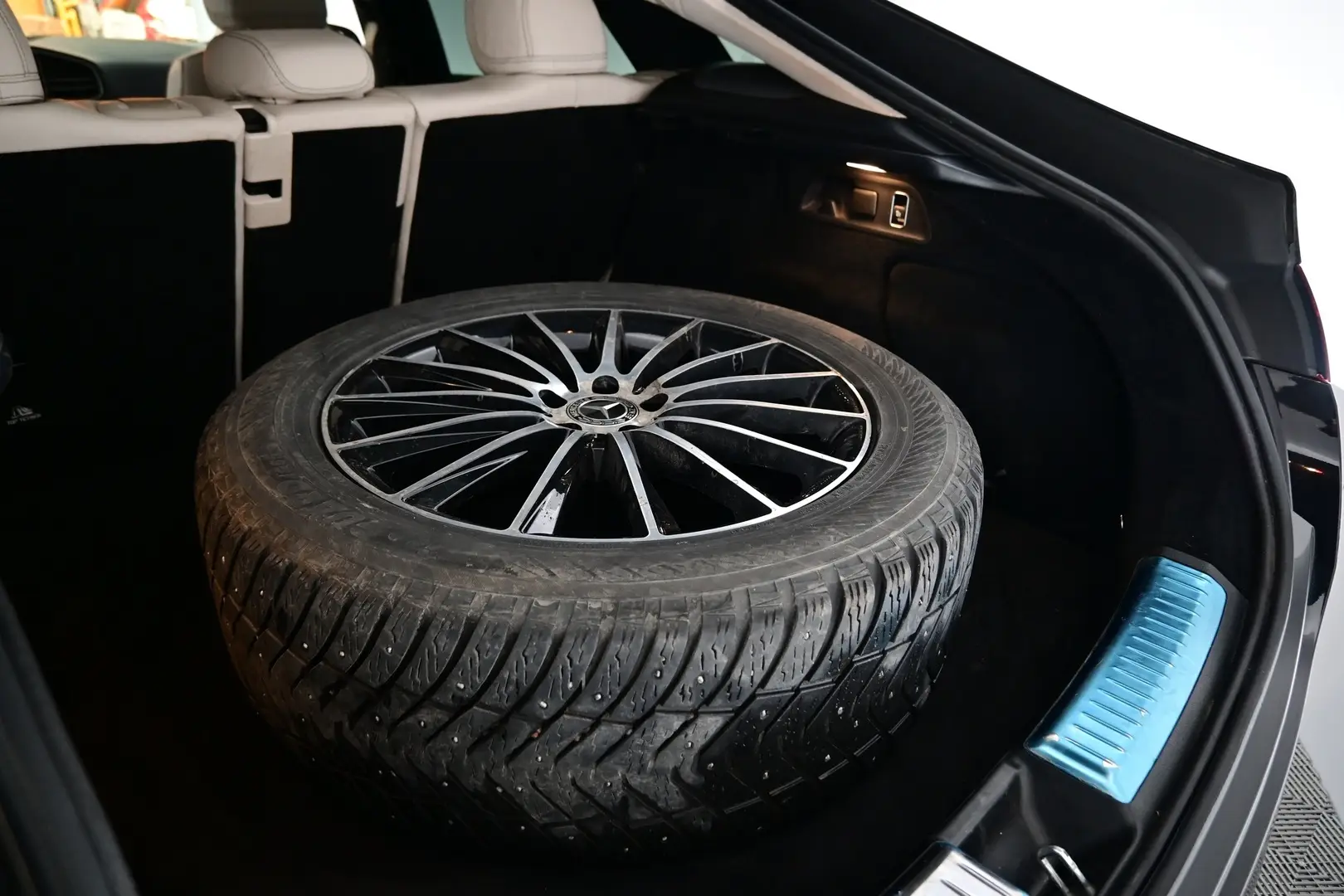 Car Image - 5D7Zs0TbMogOrFrRv7hhOr