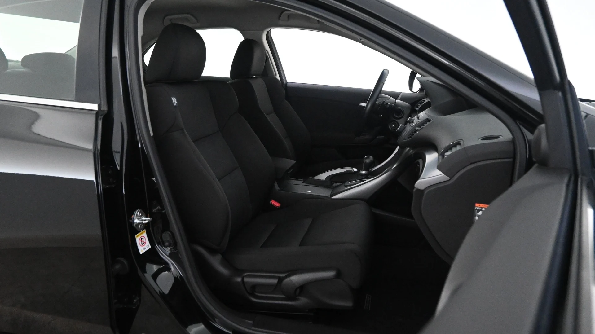 Car Image - 74IveyGH7UglbAktB2UbSV
