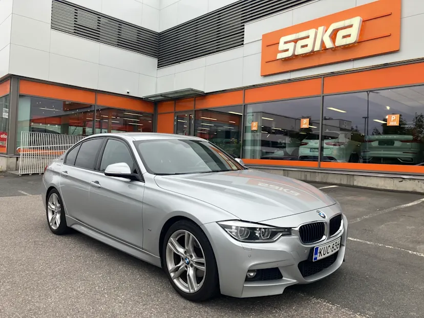 BMW 330