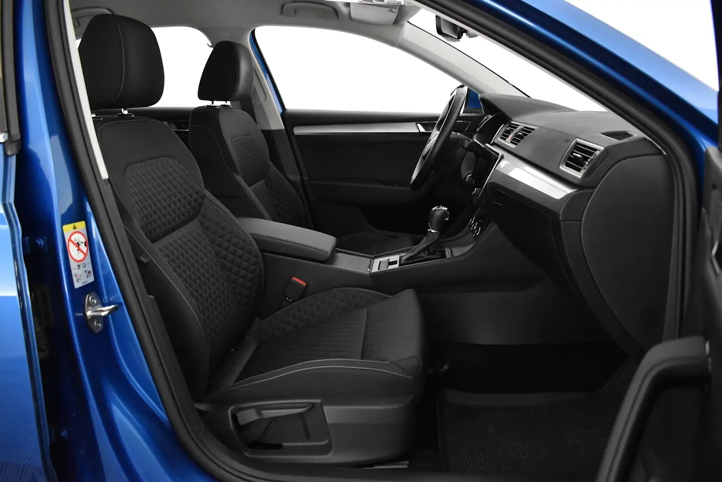 Car Image - FAcisVqUUta3EkMVpNmS4