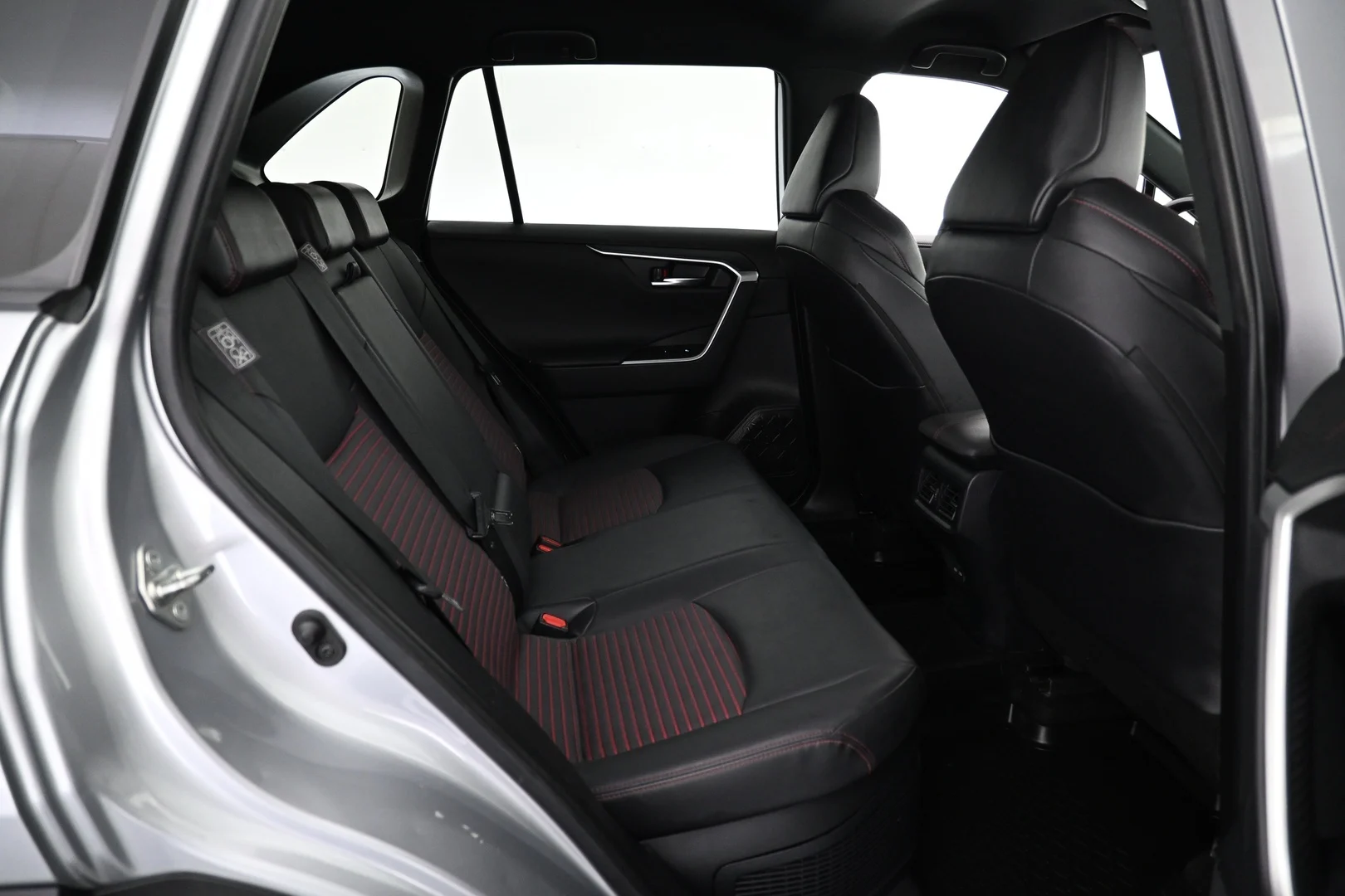 Car Image - 777McW7TEsKkFkiwHqbFCV