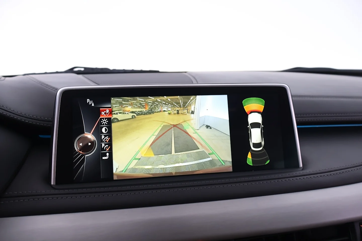 Car Image - 6UZspv60ugRmlx3Phaac8Y
