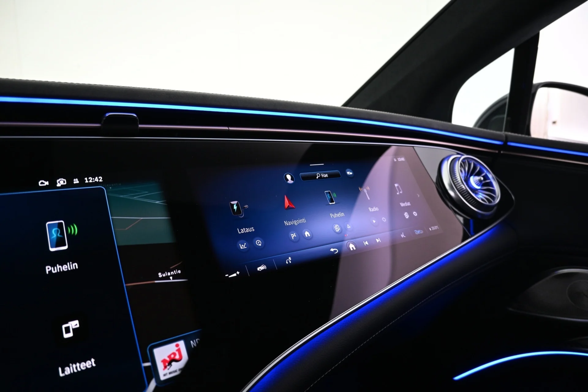 Car Image - 4UrZlNYs0eOdEzWLYT96fp