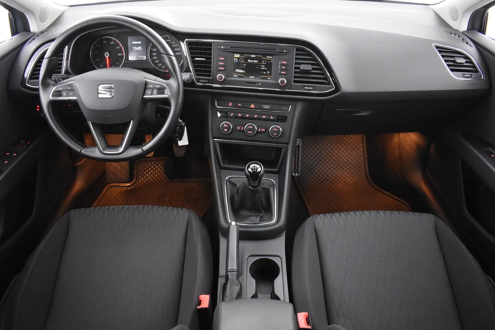 Car Image - 2DLf5hhepPJAsYHhngVFzY