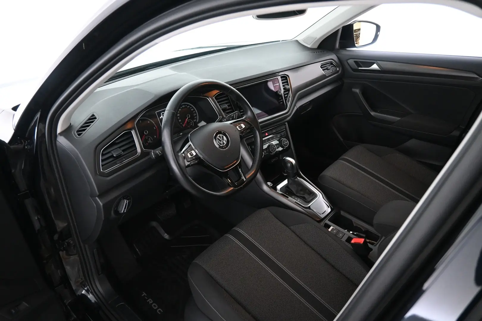 Car Image - 2Yq9cWtqbF0mAk2naft6D6
