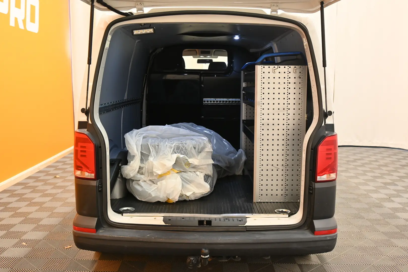 Car Image - 7dnpZ8DwzK8k4fdQISq59Z