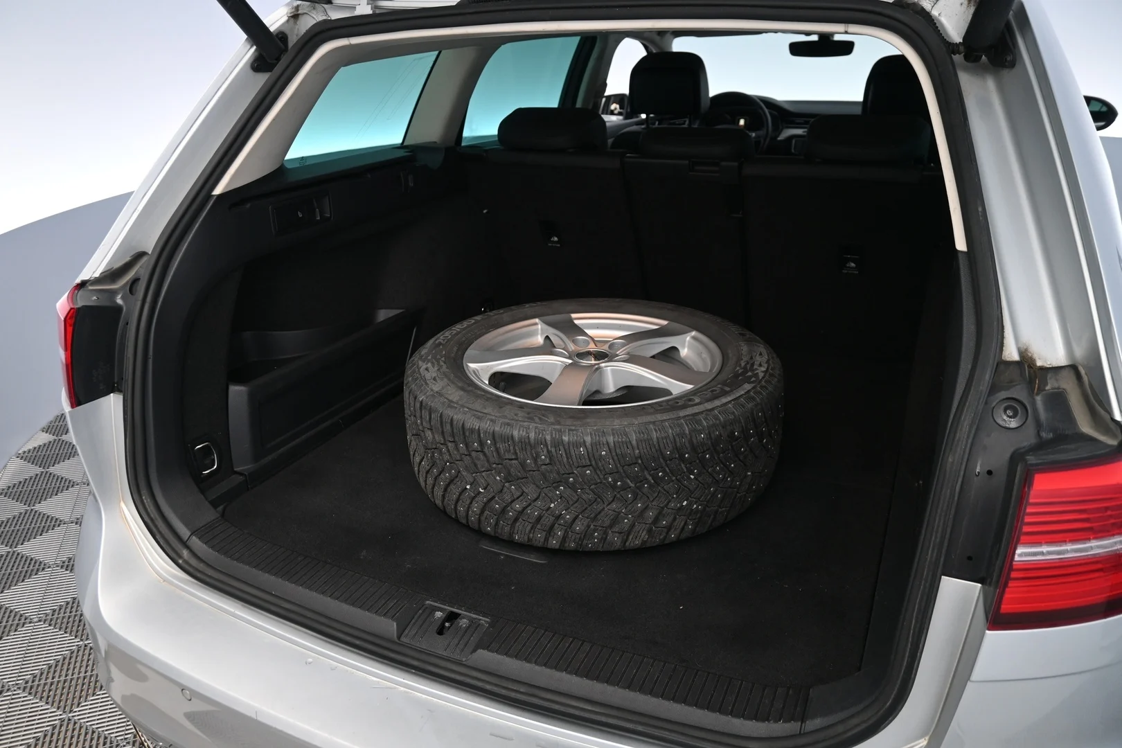 Car Image - 31KixIYbF2j70kmUKacc2l