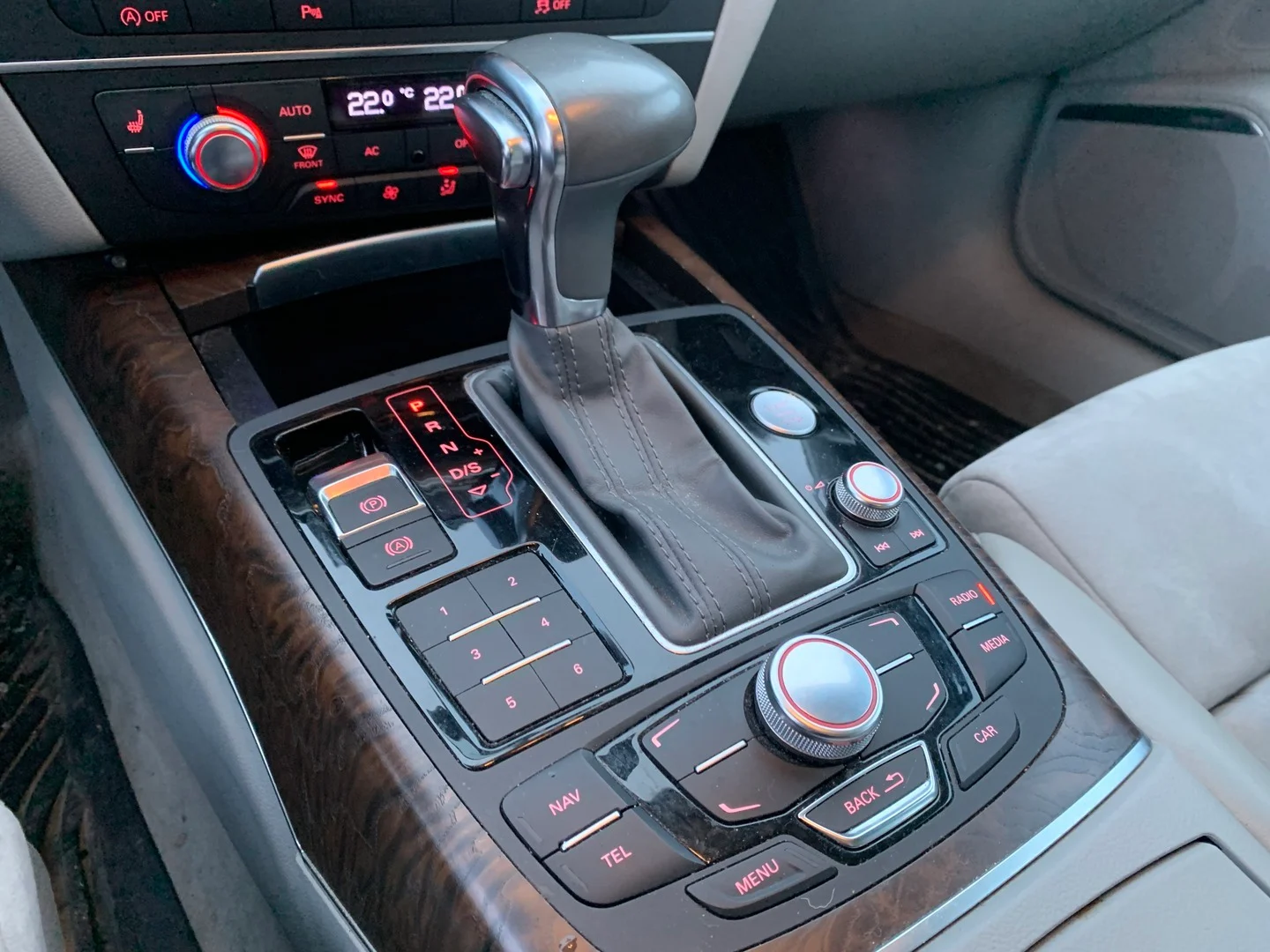 Car Image - 2BhdptYCO8tY3JtcfJDEoU
