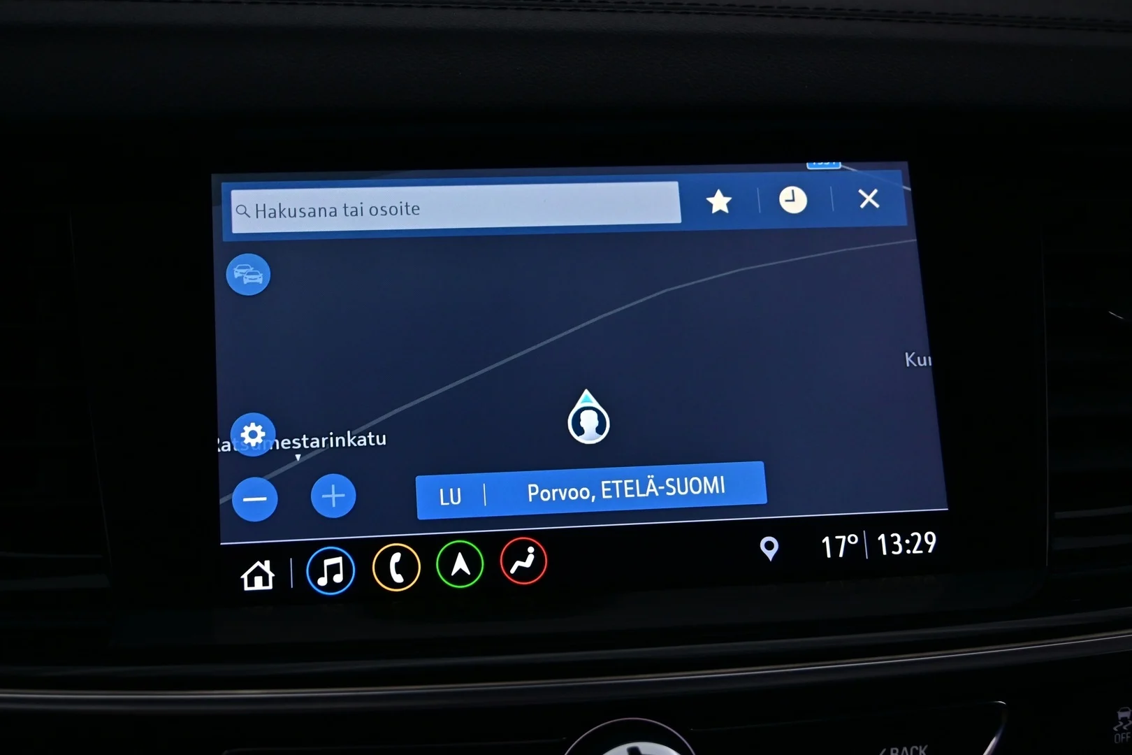 Car Image - oUb8DVvPDAJJHZJr11TzY