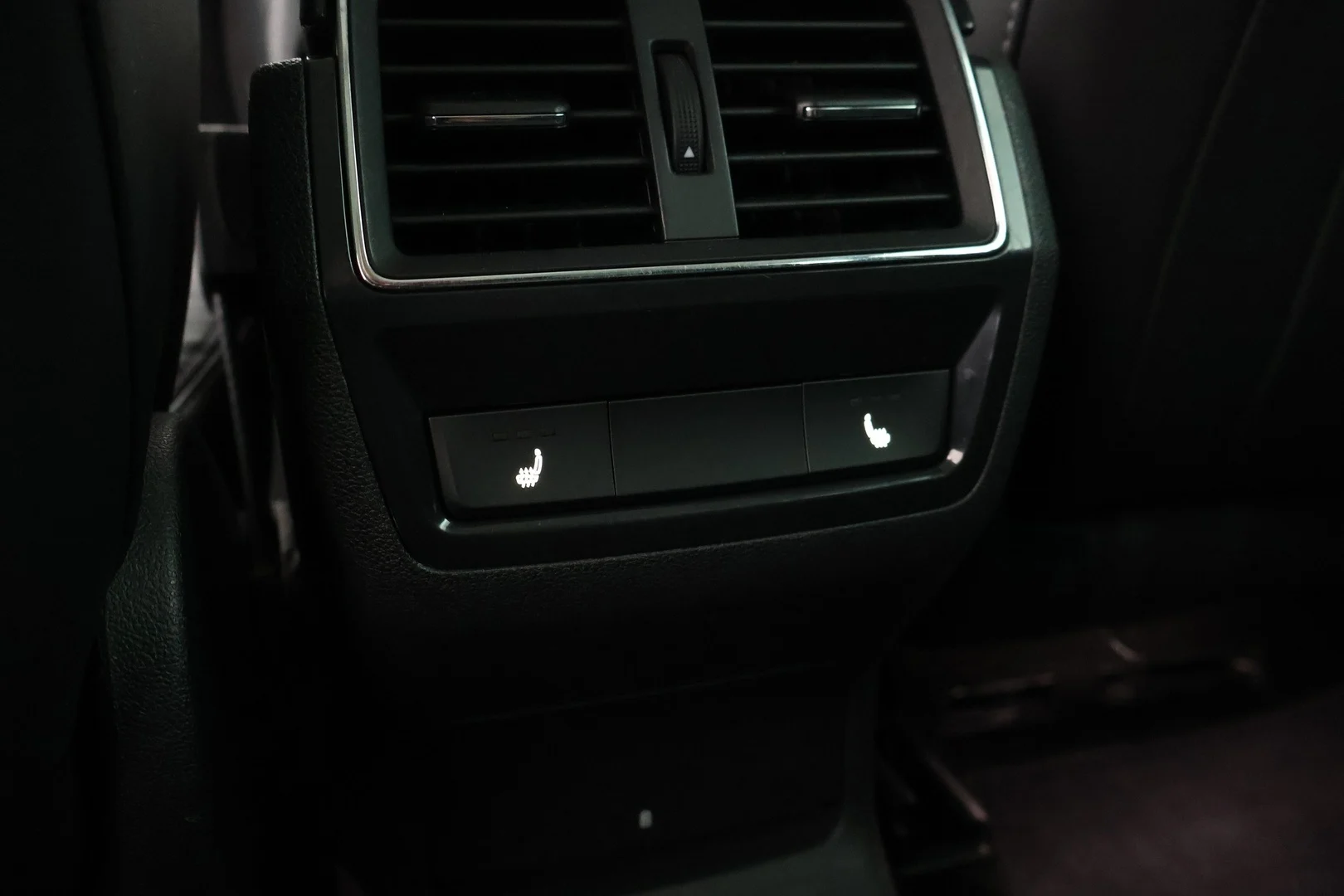 Car Image - 6JUzSTD5EVCjE8EFBwcZnj