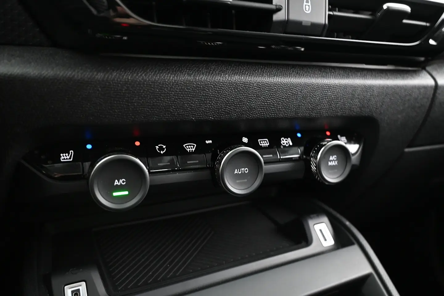 Car Image - 4R17RVQGoqZ7iE3RxXkTJi