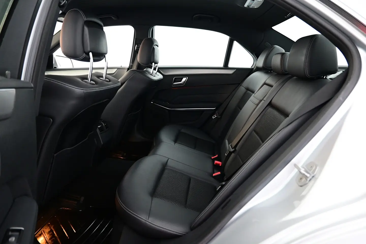 Car Image - 5TWscnpUxzUFI4HVBX4yfN