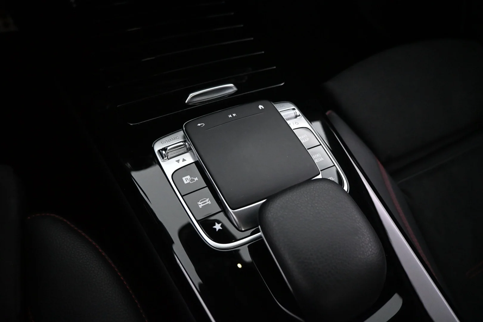 Car Image - 6bYOmIn6EDx9BQTXE3CaLE
