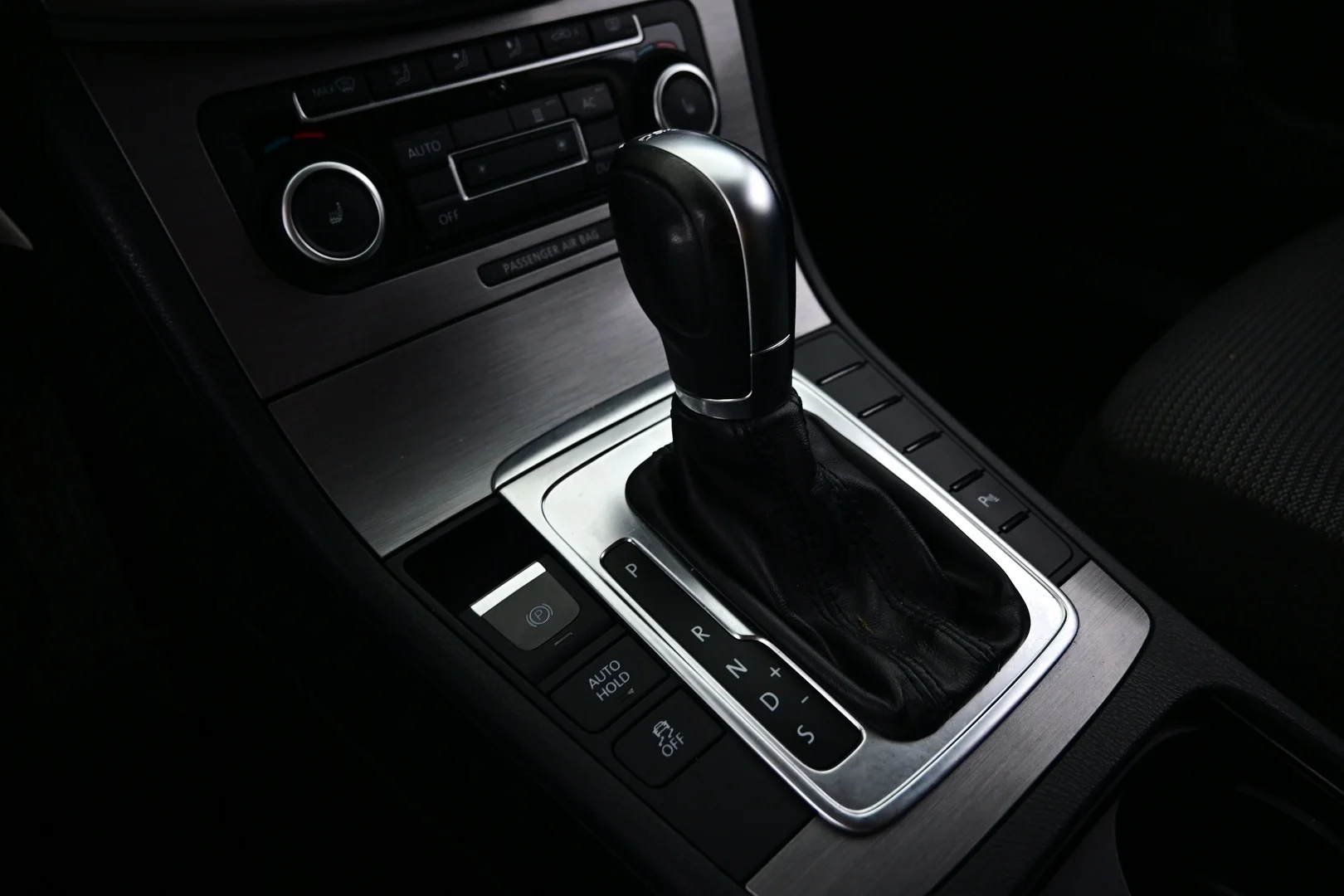 Car Image - 62XdmReVWkHXHek7SjE8O0