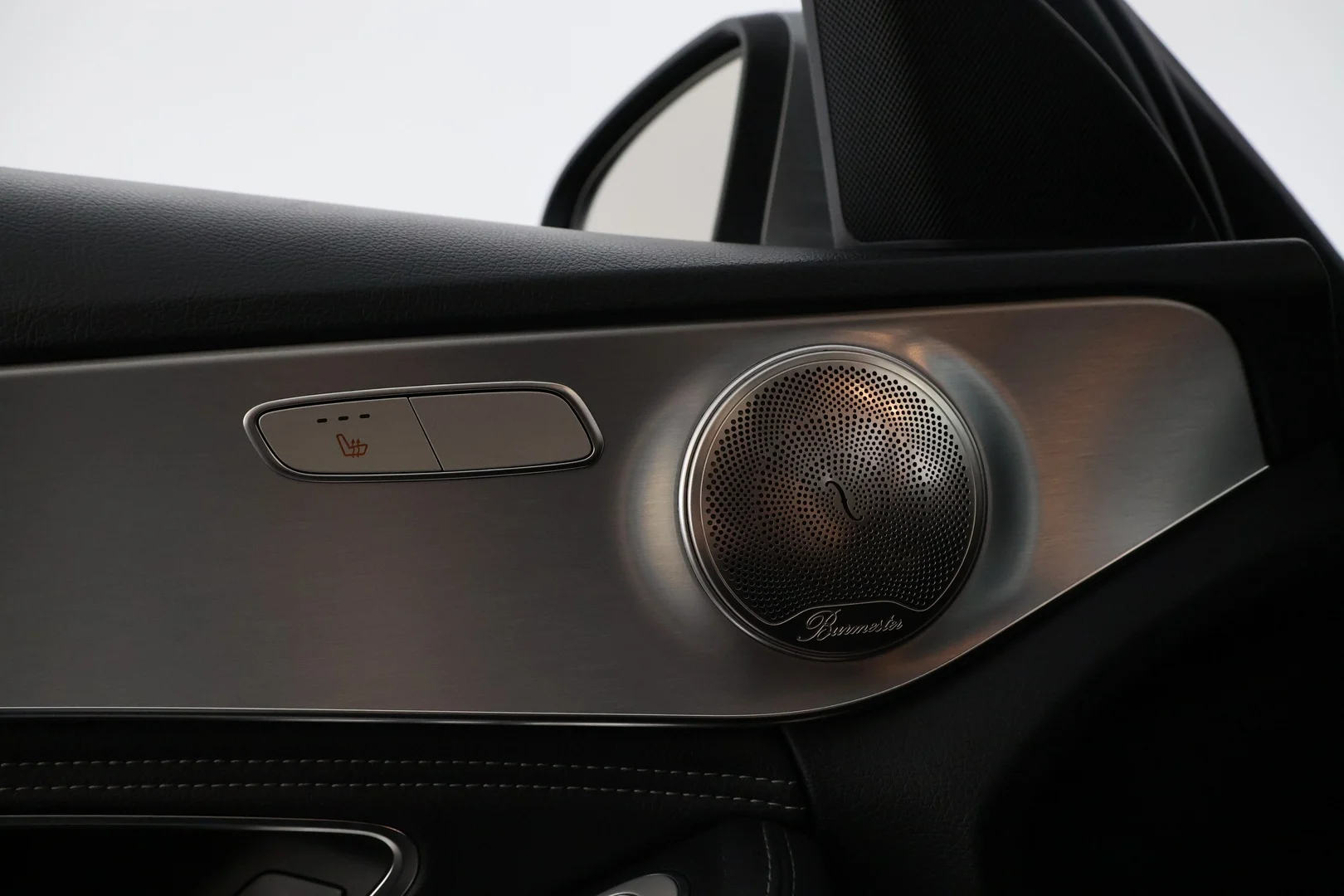 Car Image - 6MqDV8LtZUMXzDIhZ5xsEl