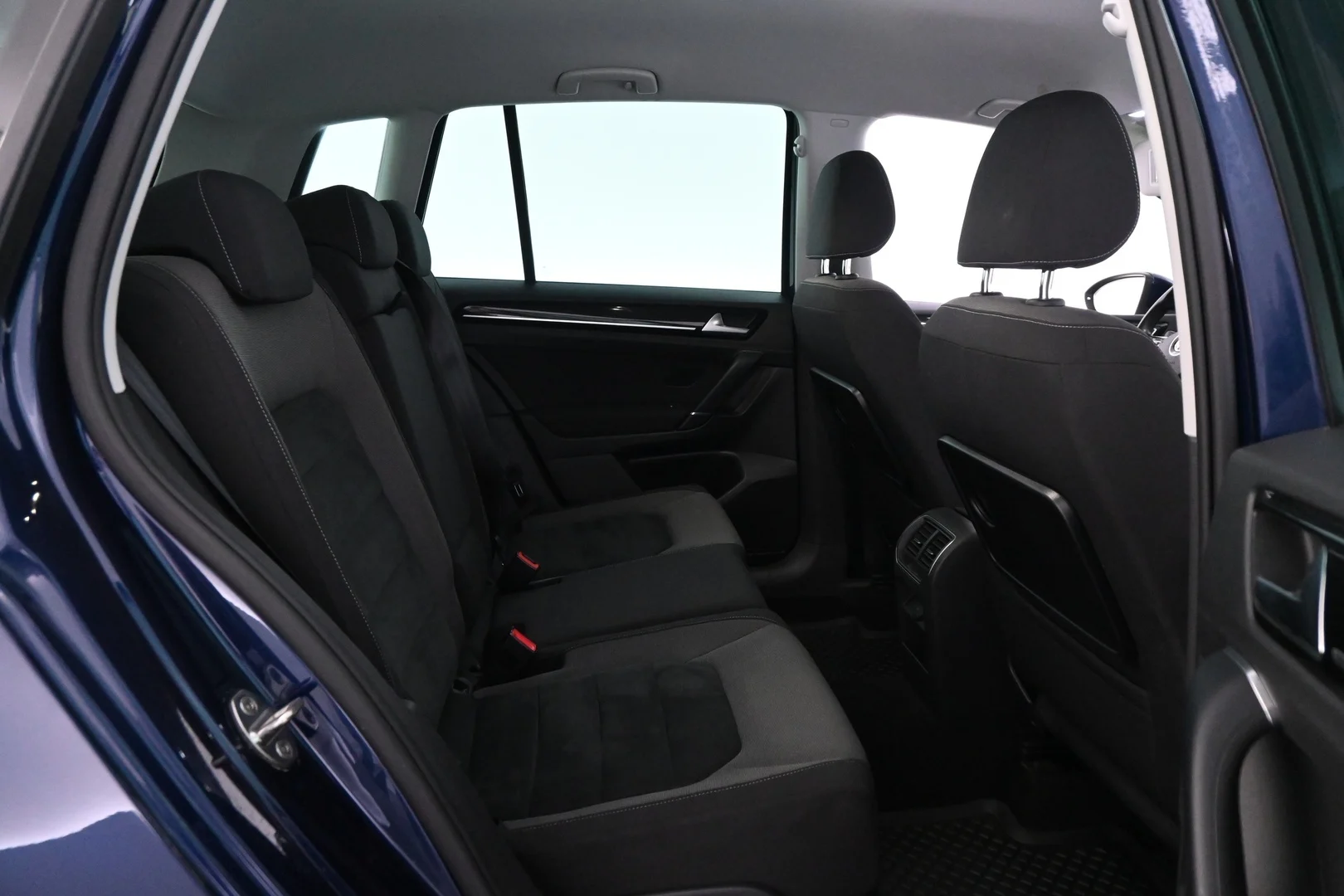 Car Image - 53Y7E4VYM5fL713cLhI29C