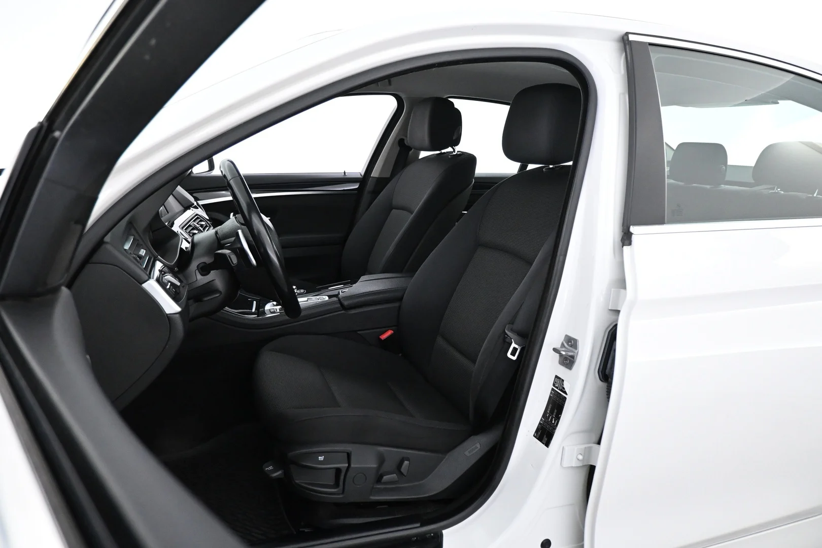 Car Image - GsmOcxIEQnpyuHd2aOzfE