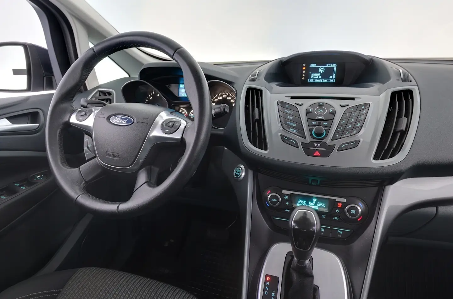 Car Image - 1YPF87xxJ1uHQbJpgtWgm2