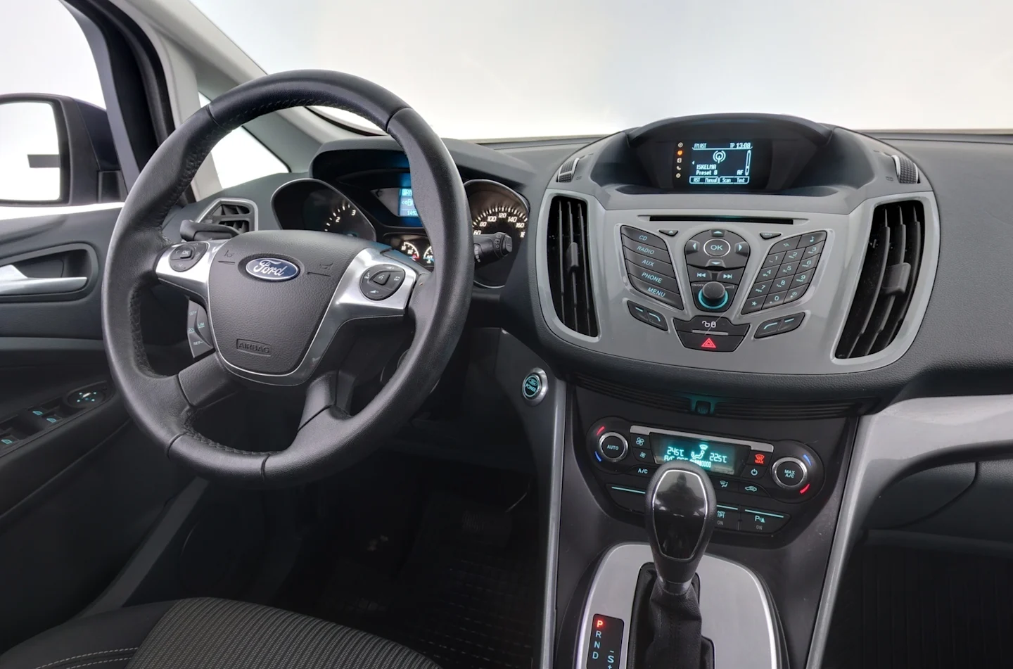 Car Image - 1YPF87xxJ1uHQbJpgtWgm2