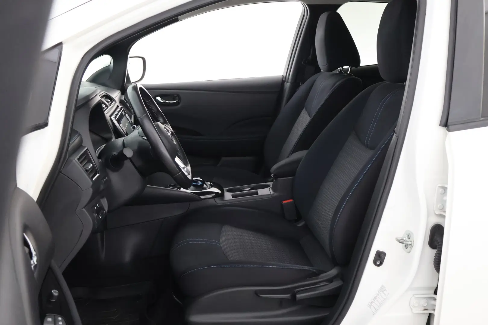 Car Image - 5wu9H1KhZ9OoUncHsXQlm