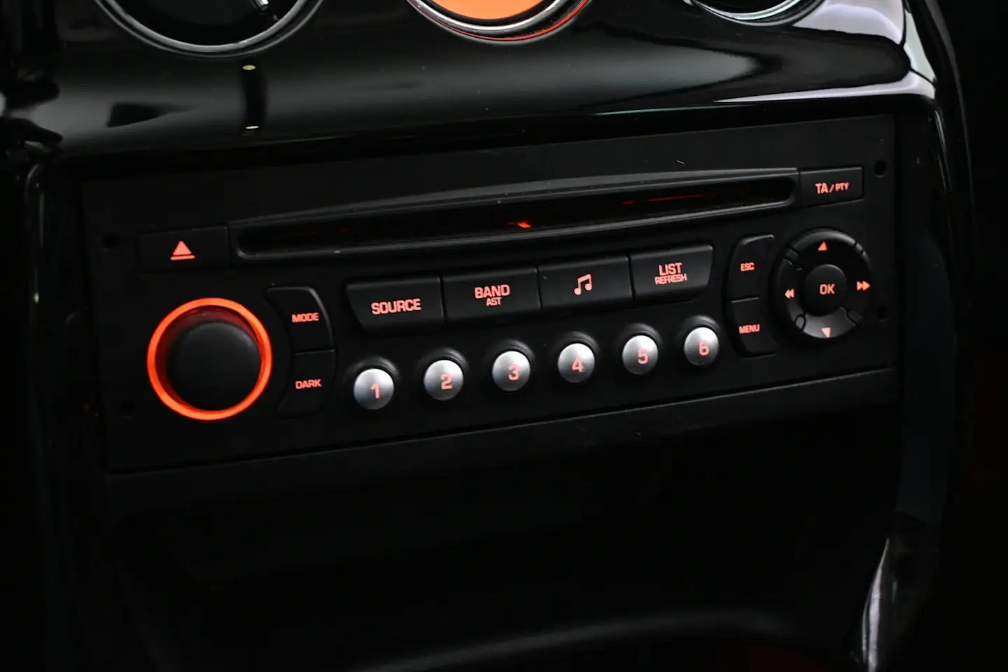 Car Image - 7MCkfa6bTbKu1PNNdKW6Zl