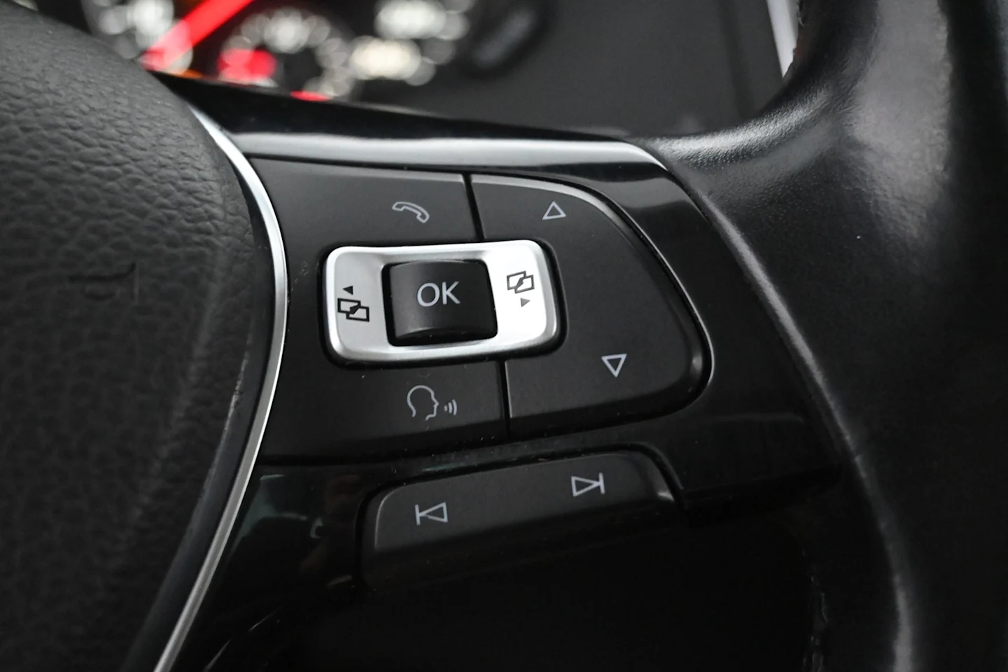 Car Image - 57IyrABseiQmV0dyMp1yFD