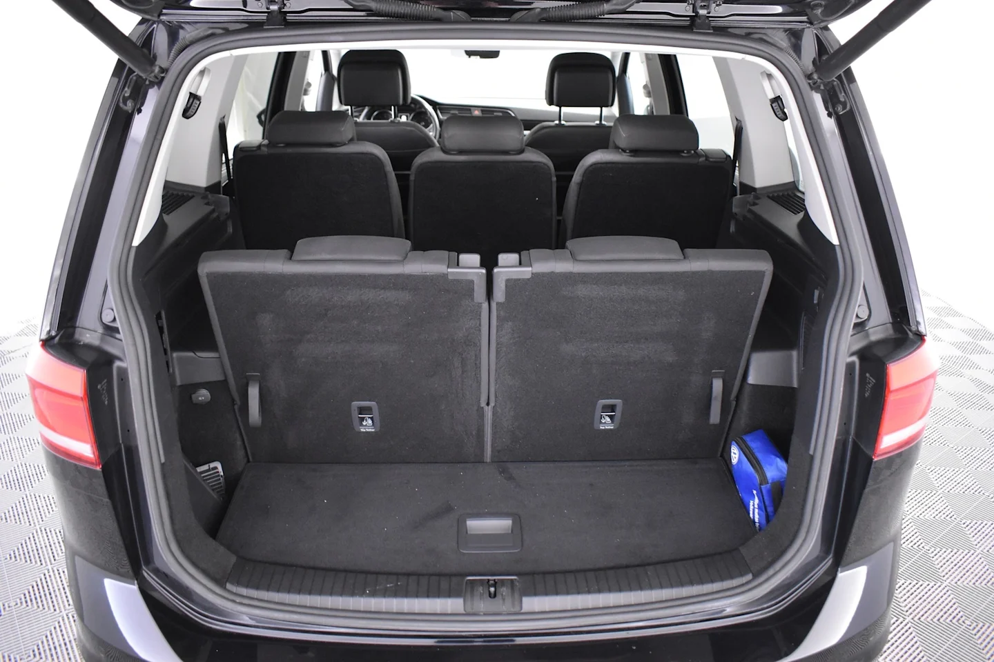 Car Image - 2YJWTf0rpwVoiyKmxI0NEu