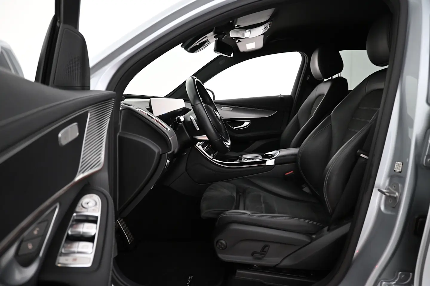 Car Image - UylbAMgni6VPaLYcQJA8q
