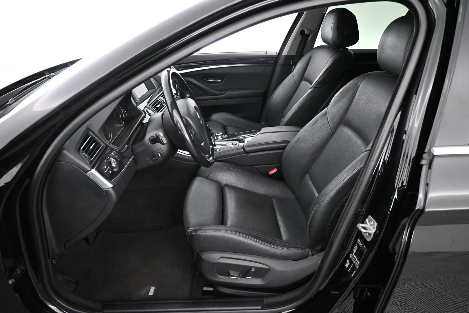 Car Image - G6SbDMepYpUqwLGzq1kTM