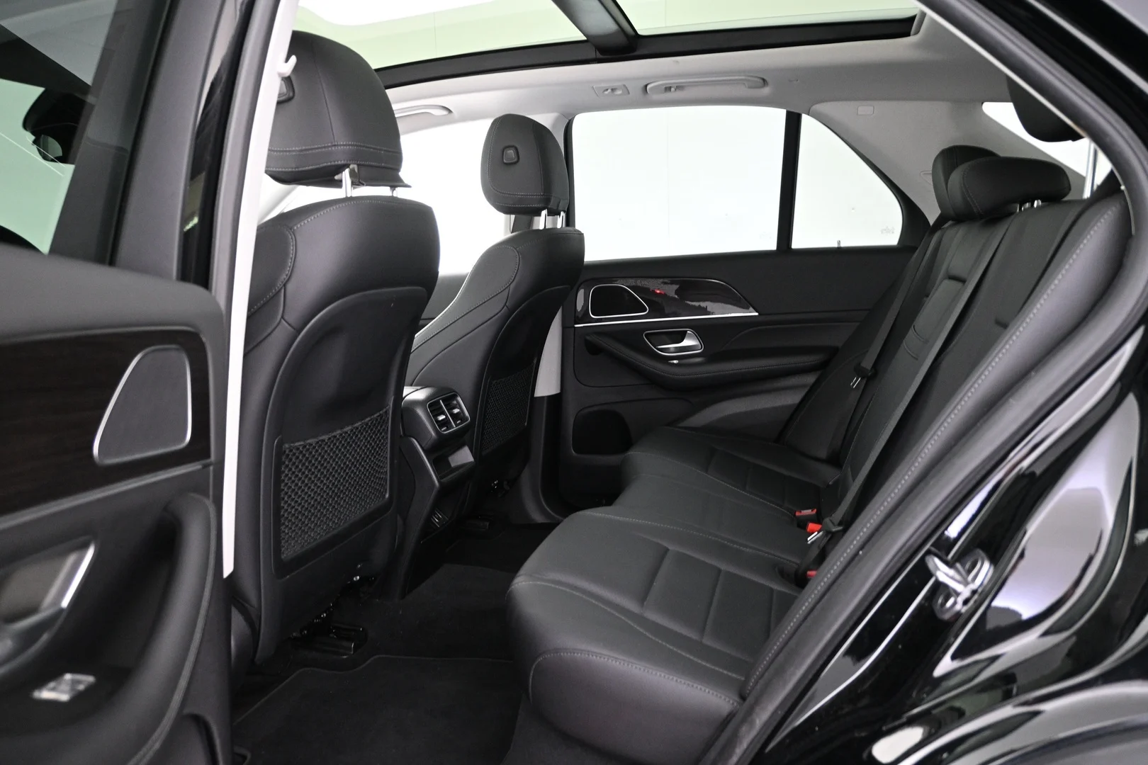 Car Image - 2kfToUqBYUsdzcRQshvHbo