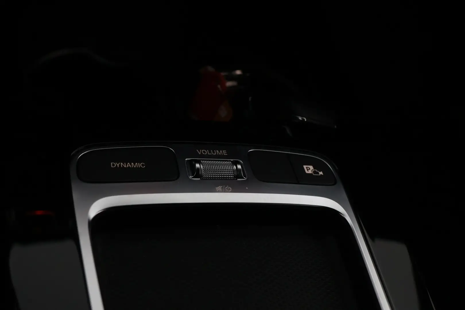 Car Image - da1yGszLHvMBmWHZW5C4F