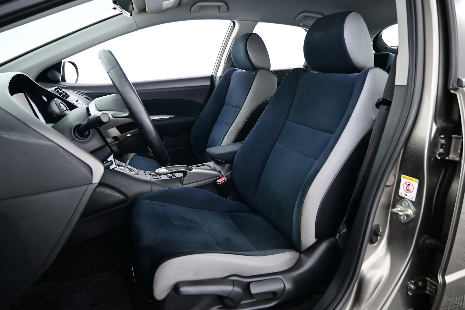 Car Image - 64oV3hbmqswDfXsvXmrWLr