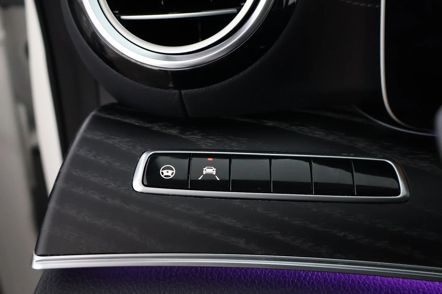 Car Image - 3sQHL6td96JlaN1hqsW4fZ