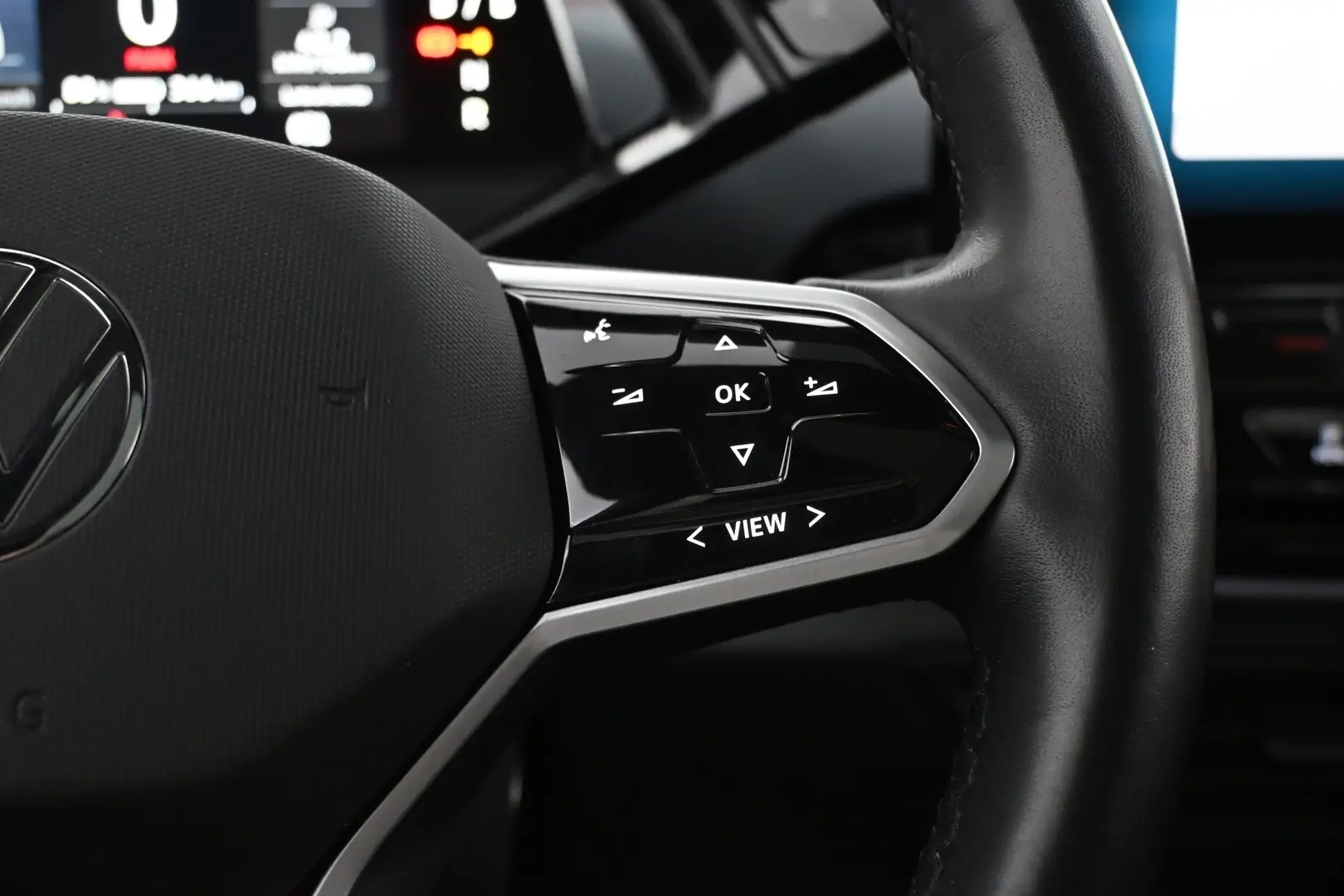 Car Image - 7wSVHQUs00zhxUGM4EKEG1