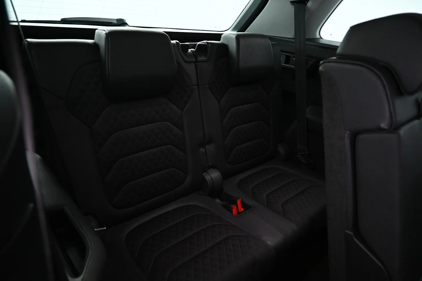 Car Image - 52NKPgV4TbrUrobxTlyZL1