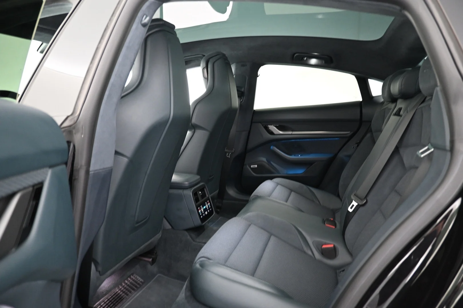 Car Image - 4e2smCtYlLPbQXNsz48pjY