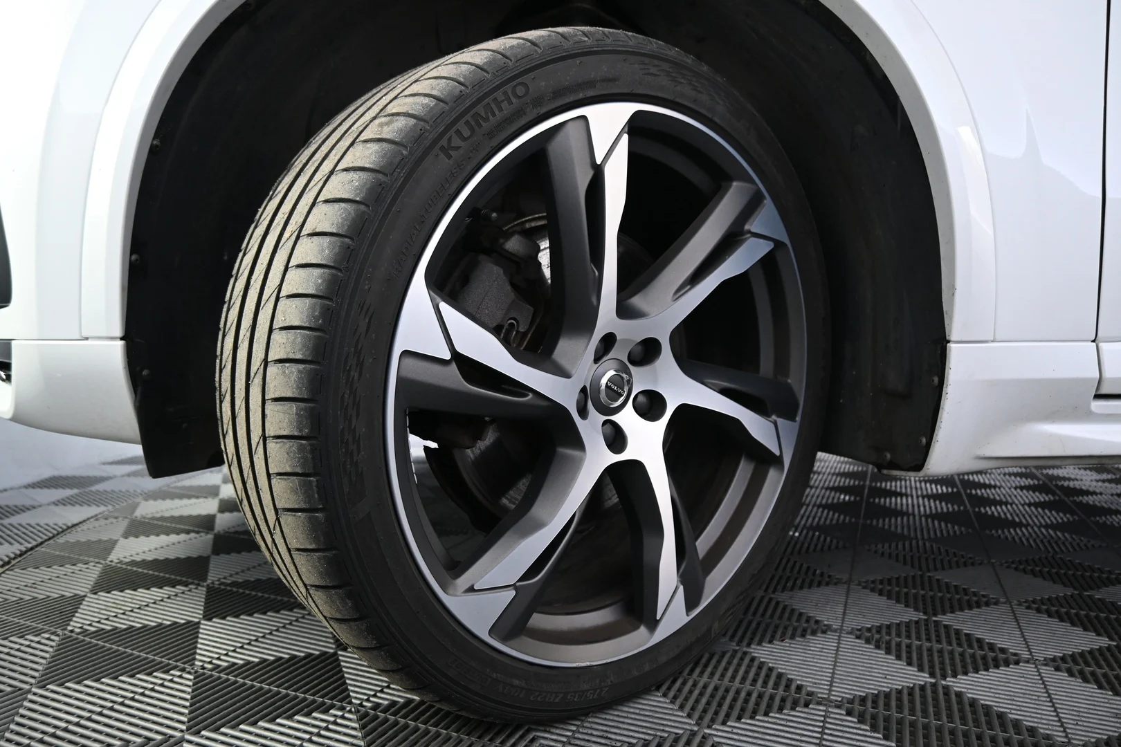 Car Image - 1Lwvbtd7SEDx8hENcaVgSB