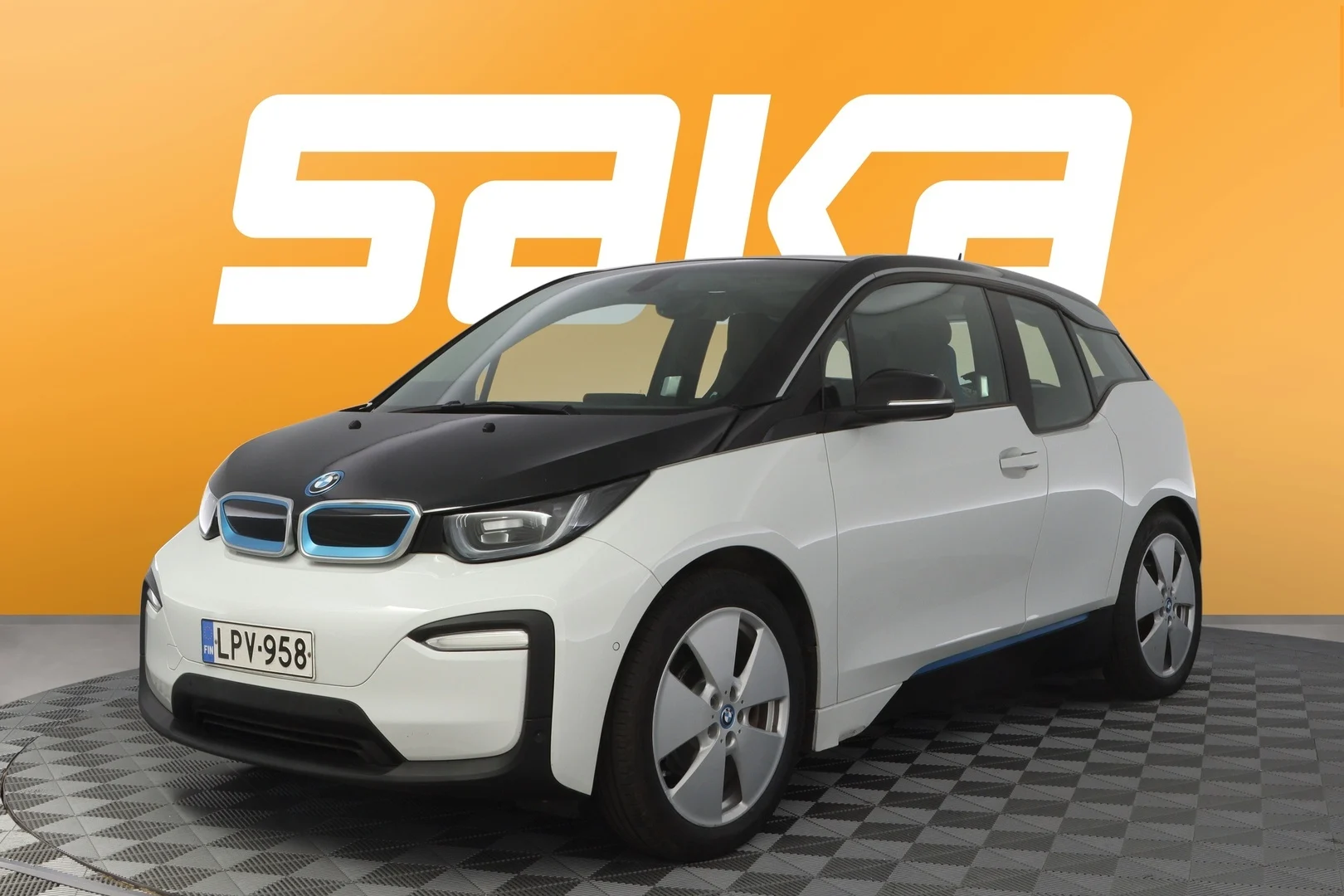 Car Image - 4914r7kvcLmcNP4Uvdiw6r