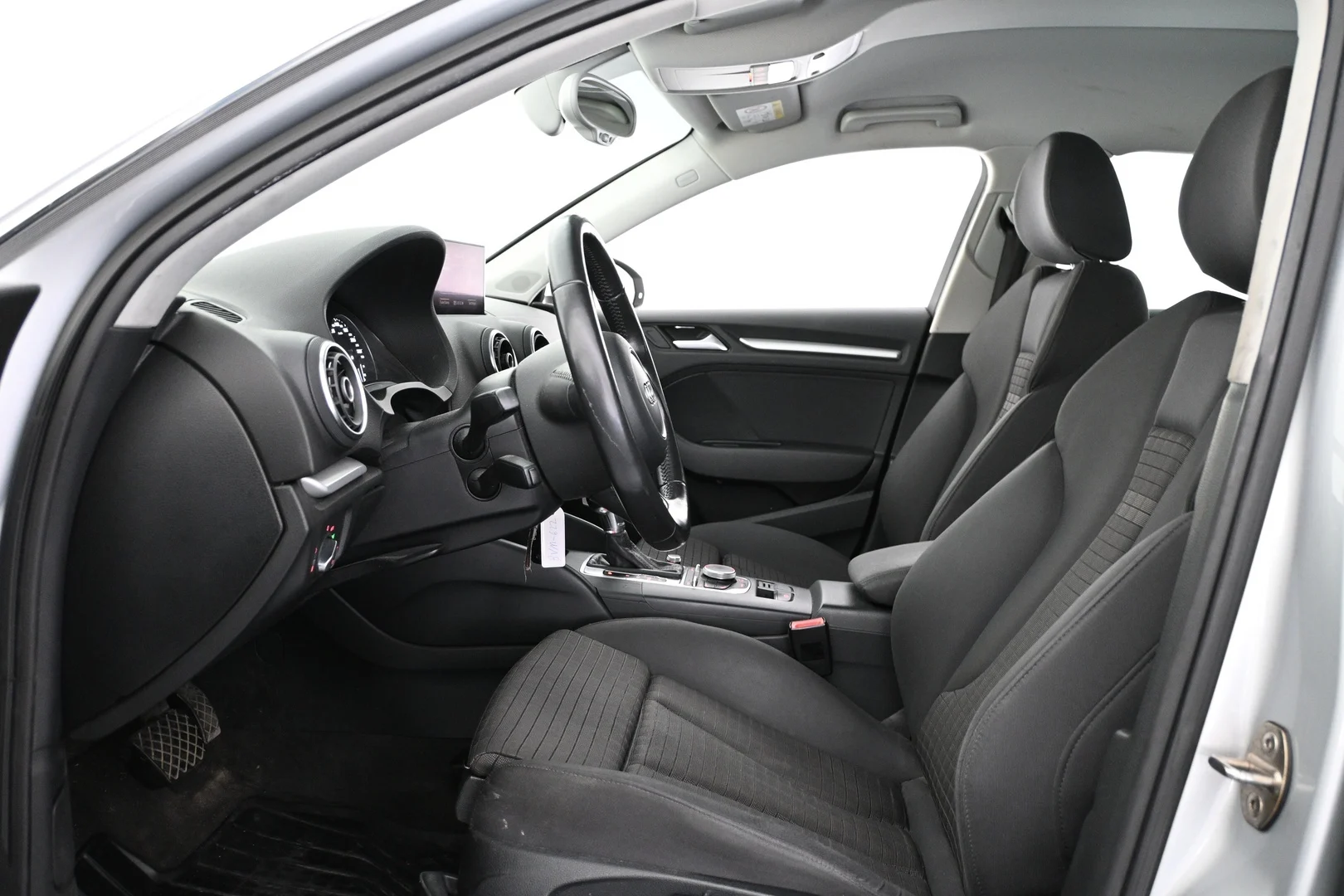 Car Image - 4U4EQKwDX3VPUfxxL0tqkM