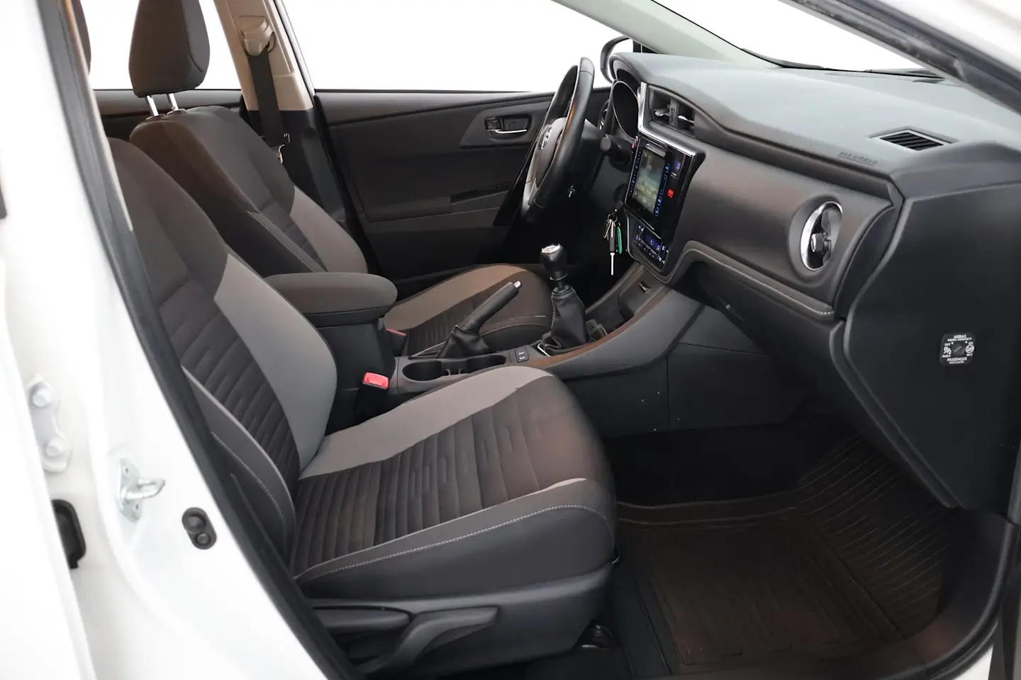 Car Image - 1l02wDbDeiGu1ZBXrU5NZp