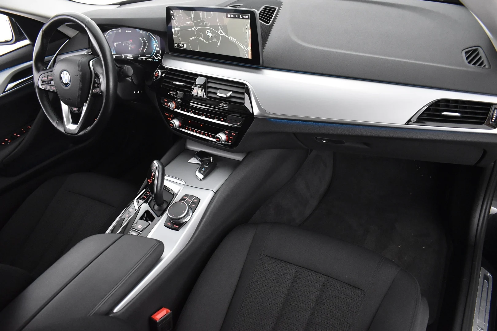 Car Image - 1irmuxXAmUYqIomKOKQ90z